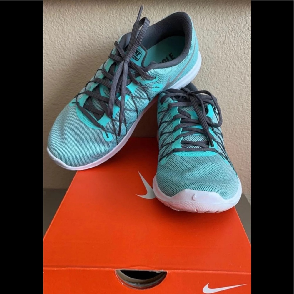 Nike Flex Fury 2 Shoes Size 6 Mint Aqua